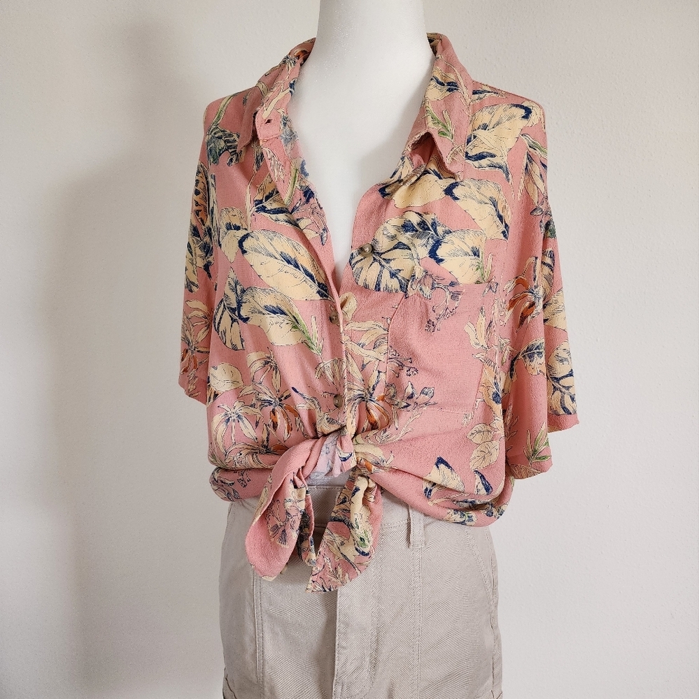 Tropical Hawaiian Shirt Coverup Button down Size M by Philosophy